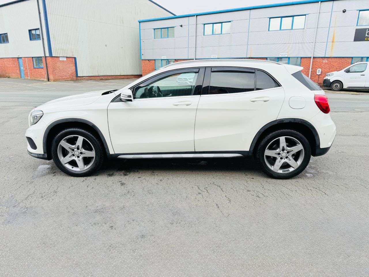 2016 MERCEDES-BENZ GLA 2016 MERCEDES-BENZ GLA