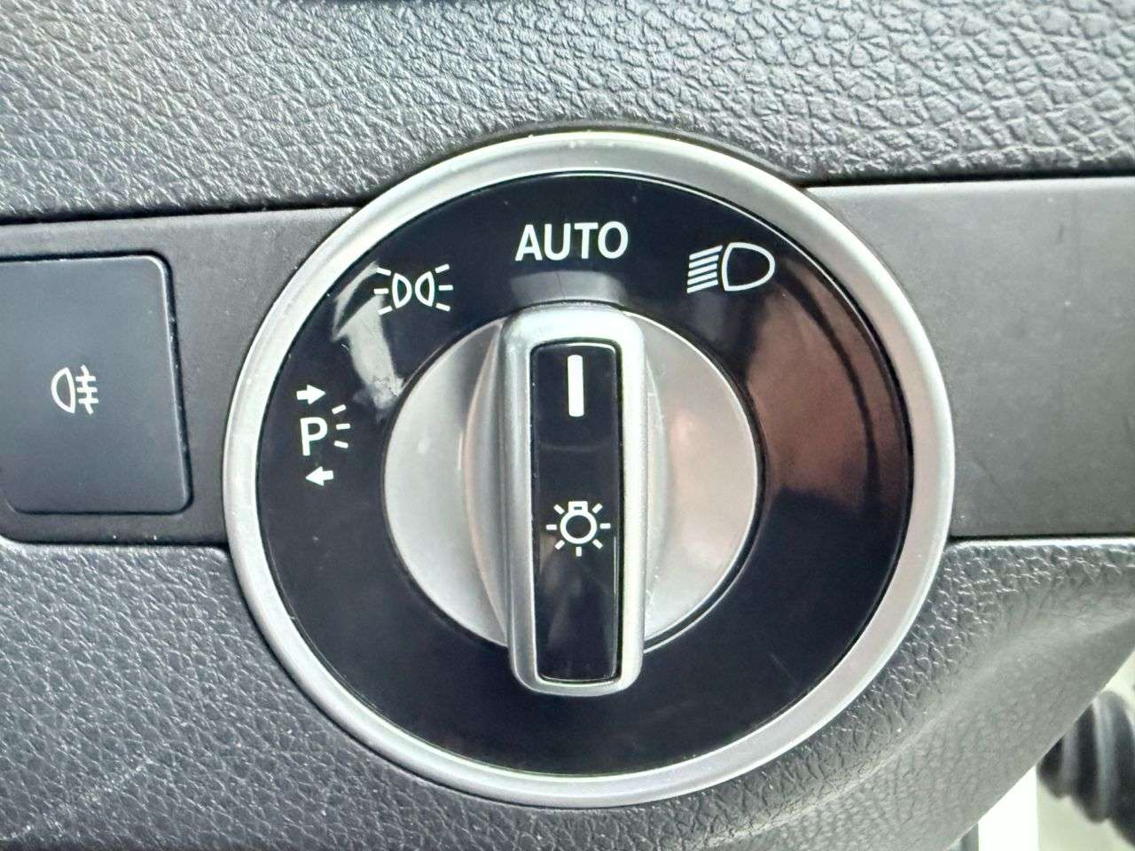 2016 MERCEDES-BENZ GLA 2016 MERCEDES-BENZ GLA
