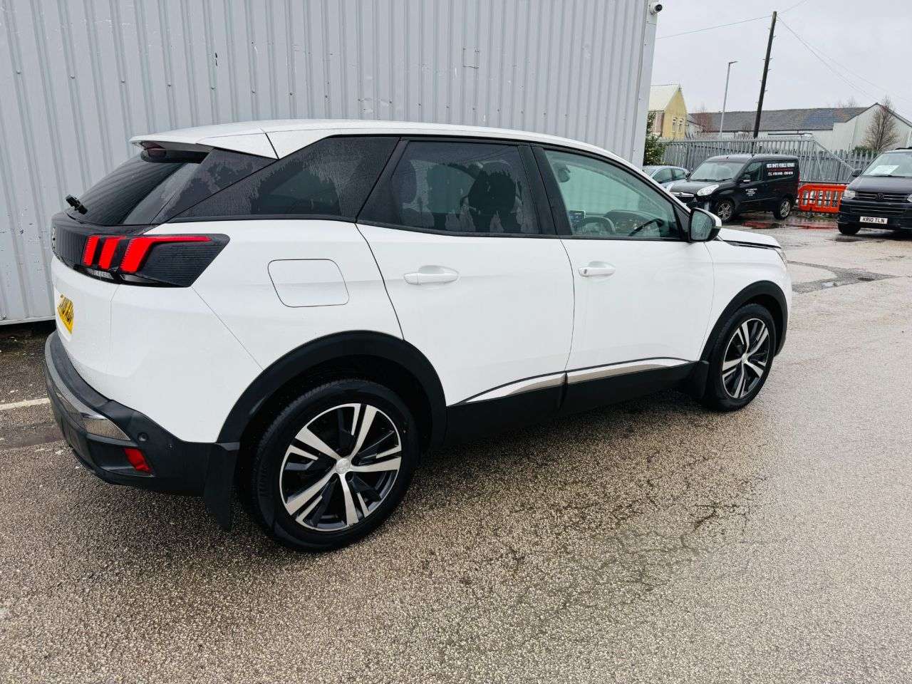 2018 PEUGEOT 3008 2018 PEUGEOT 3008