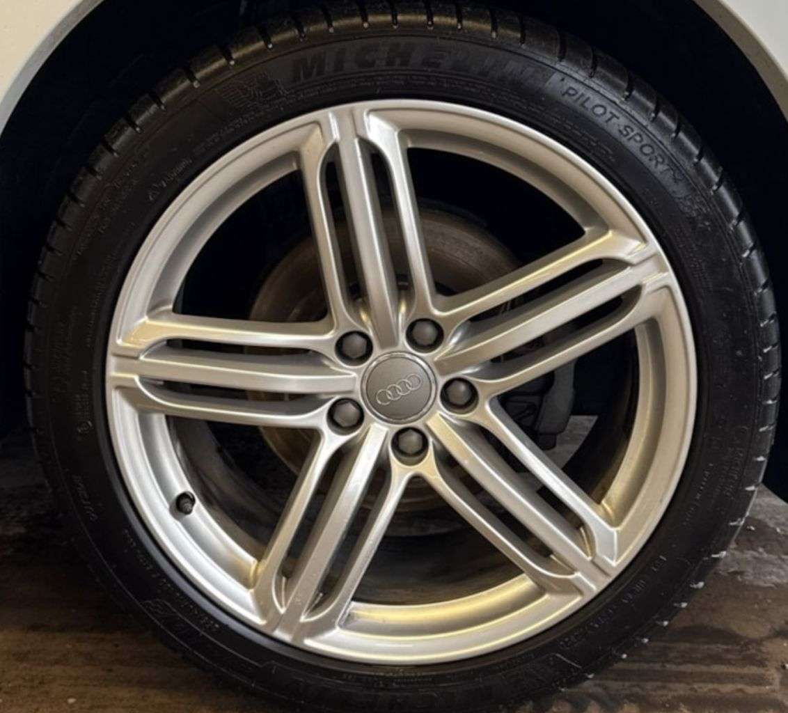 2014 AUDI Q3 2014 AUDI Q3