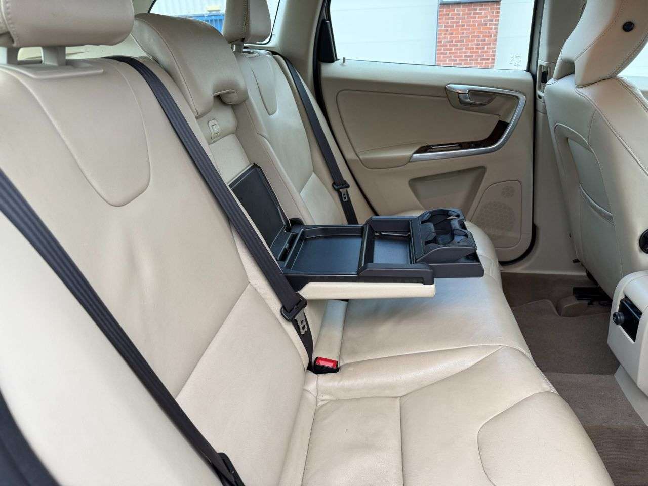 2014 VOLVO XC60 2014 VOLVO XC60