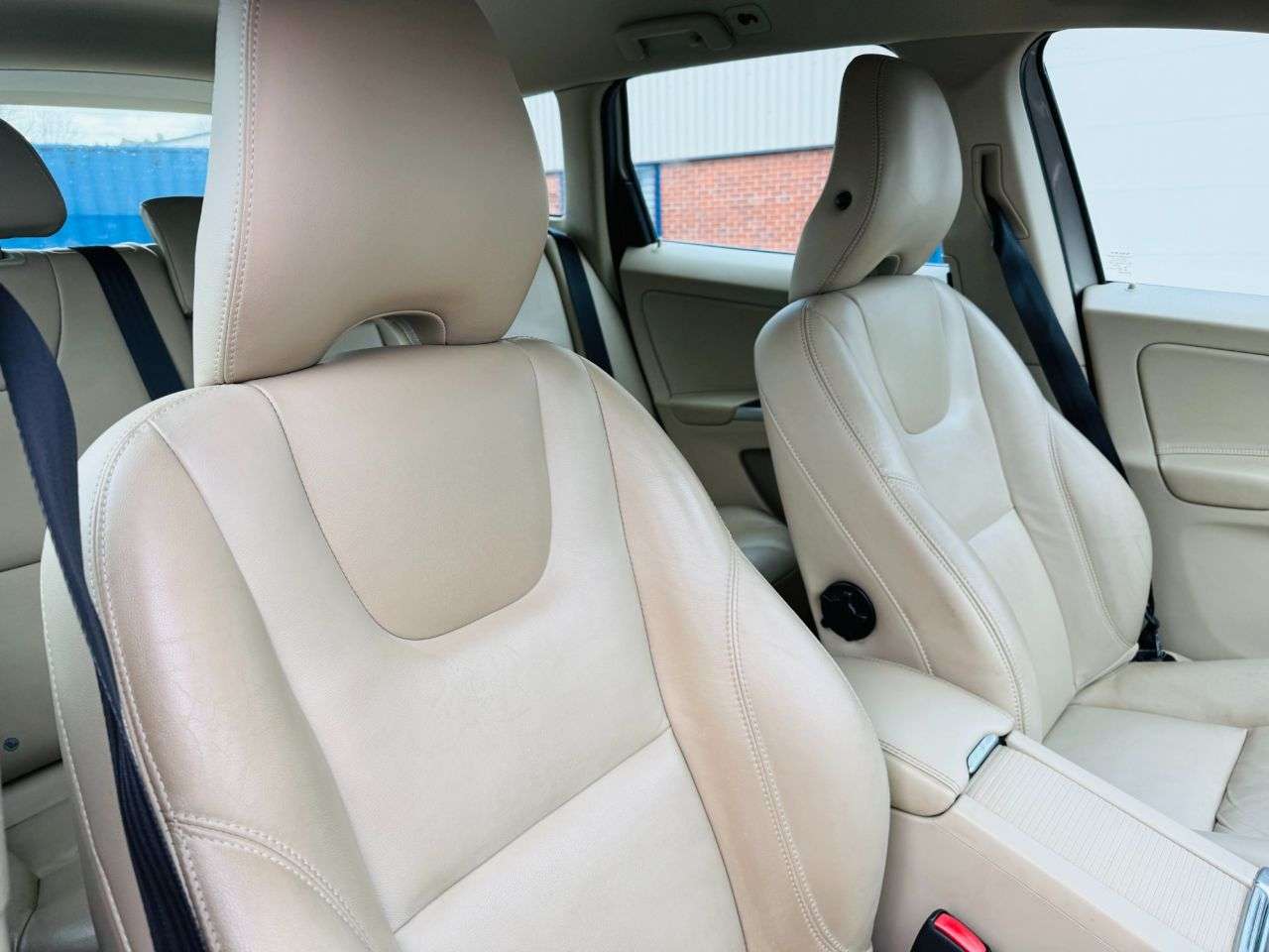 2014 VOLVO XC60 2014 VOLVO XC60