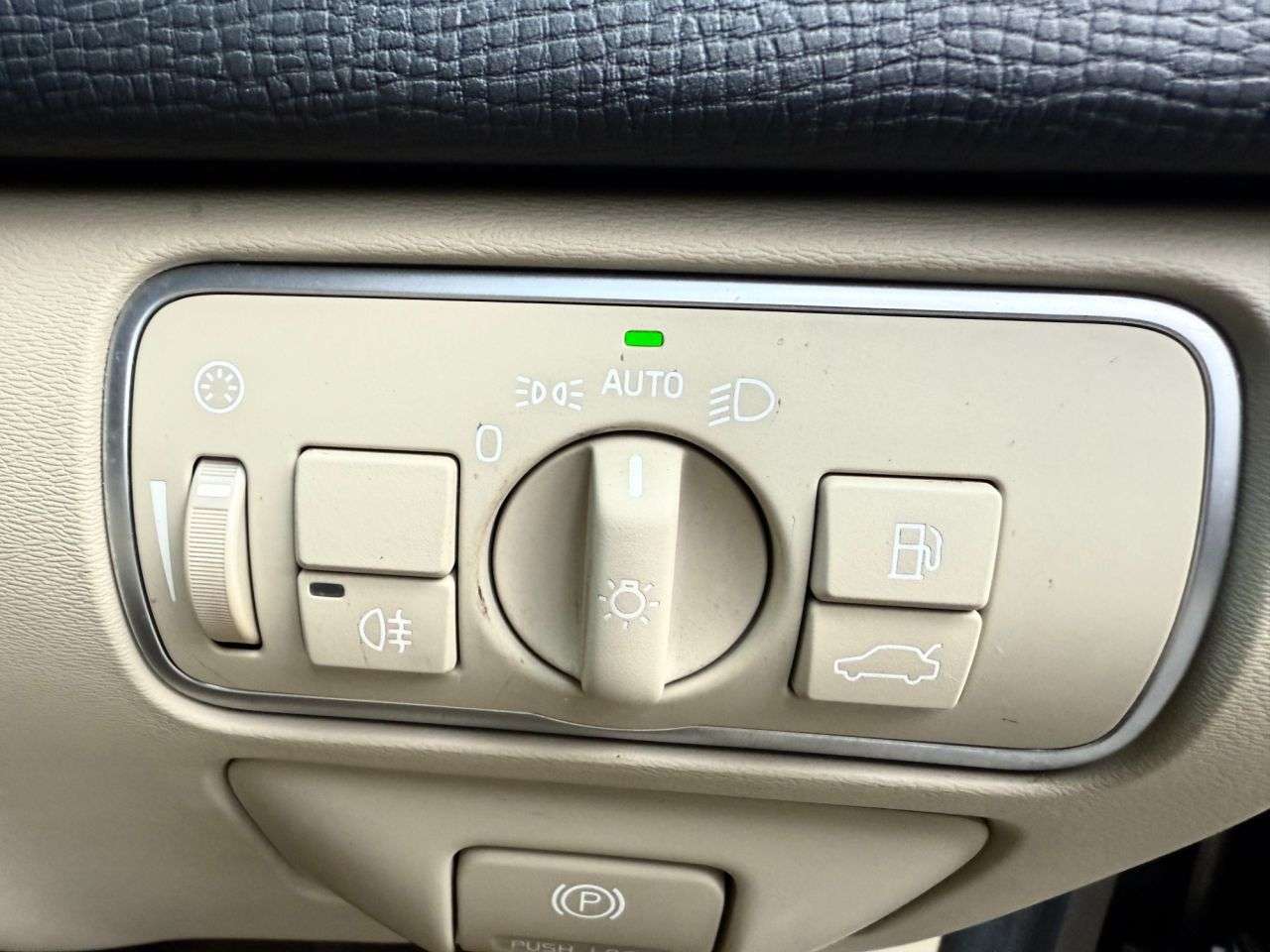 2014 VOLVO XC60 2014 VOLVO XC60