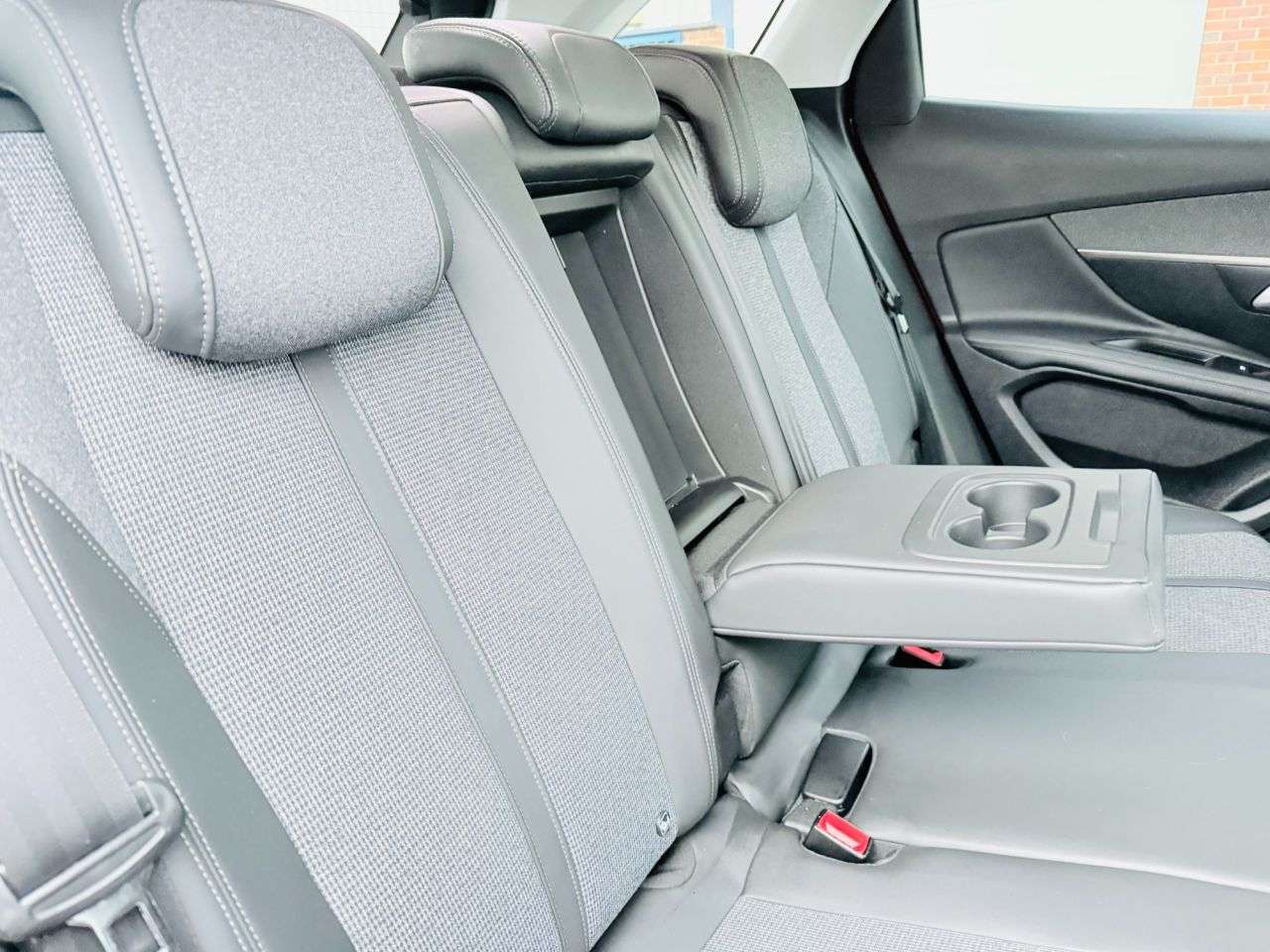 2018 PEUGEOT 3008 2018 PEUGEOT 3008