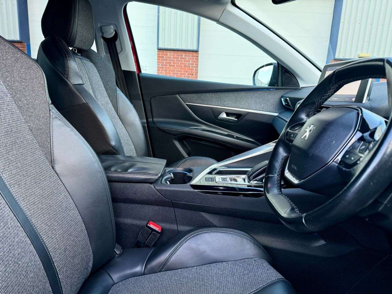 2018 PEUGEOT 3008 2018 PEUGEOT 3008