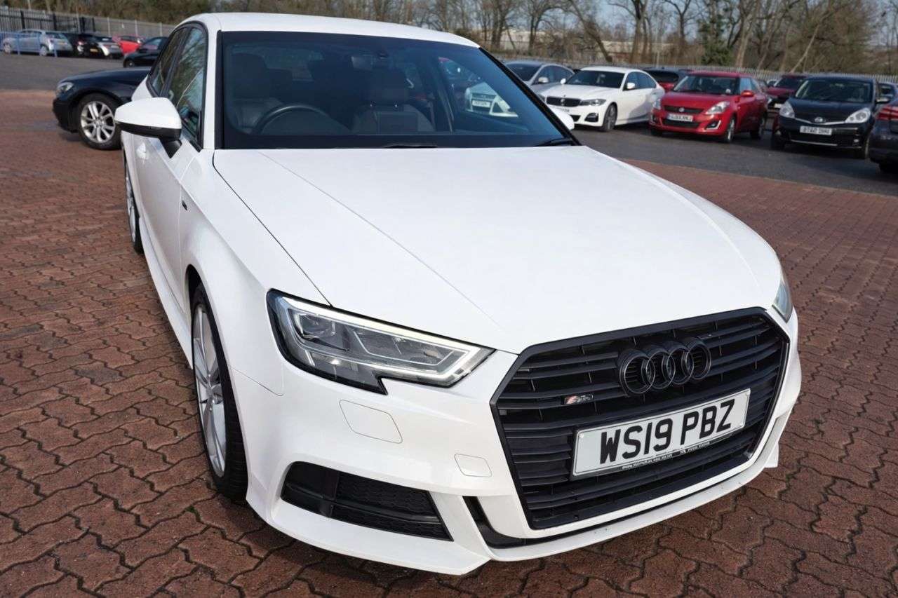 A 2019 AUDI A3 1.0 TFSI 30 S line Sportback 5dr Petrol Manual Euro 6 (s/s) (116 ps) WE HAV A 2019 AUDI A3 1.0 TFSI 30 S line Sportback 5dr Petrol Manual Euro 6 (s/s) (116 ps) WE HAV