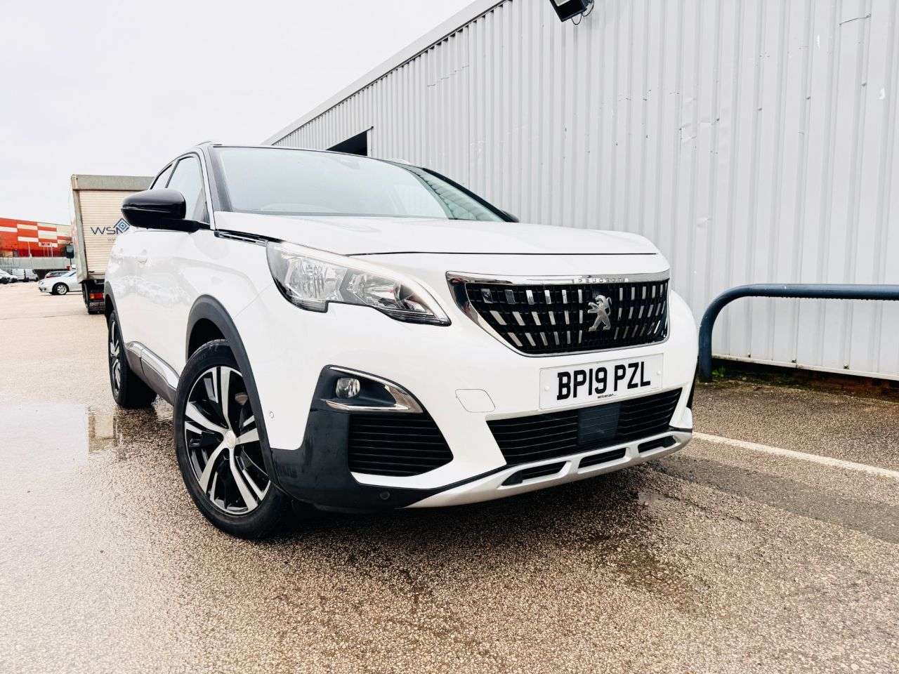 A 2019 PEUGEOT 3008 1.2 PureTech GPF Allure SUV 5dr Petrol EAT Euro 6 (s/s) (130 ps) FULL SERVI A 2019 PEUGEOT 3008 1.2 PureTech GPF Allure SUV 5dr Petrol EAT Euro 6 (s/s) (130 ps) FULL SERVI