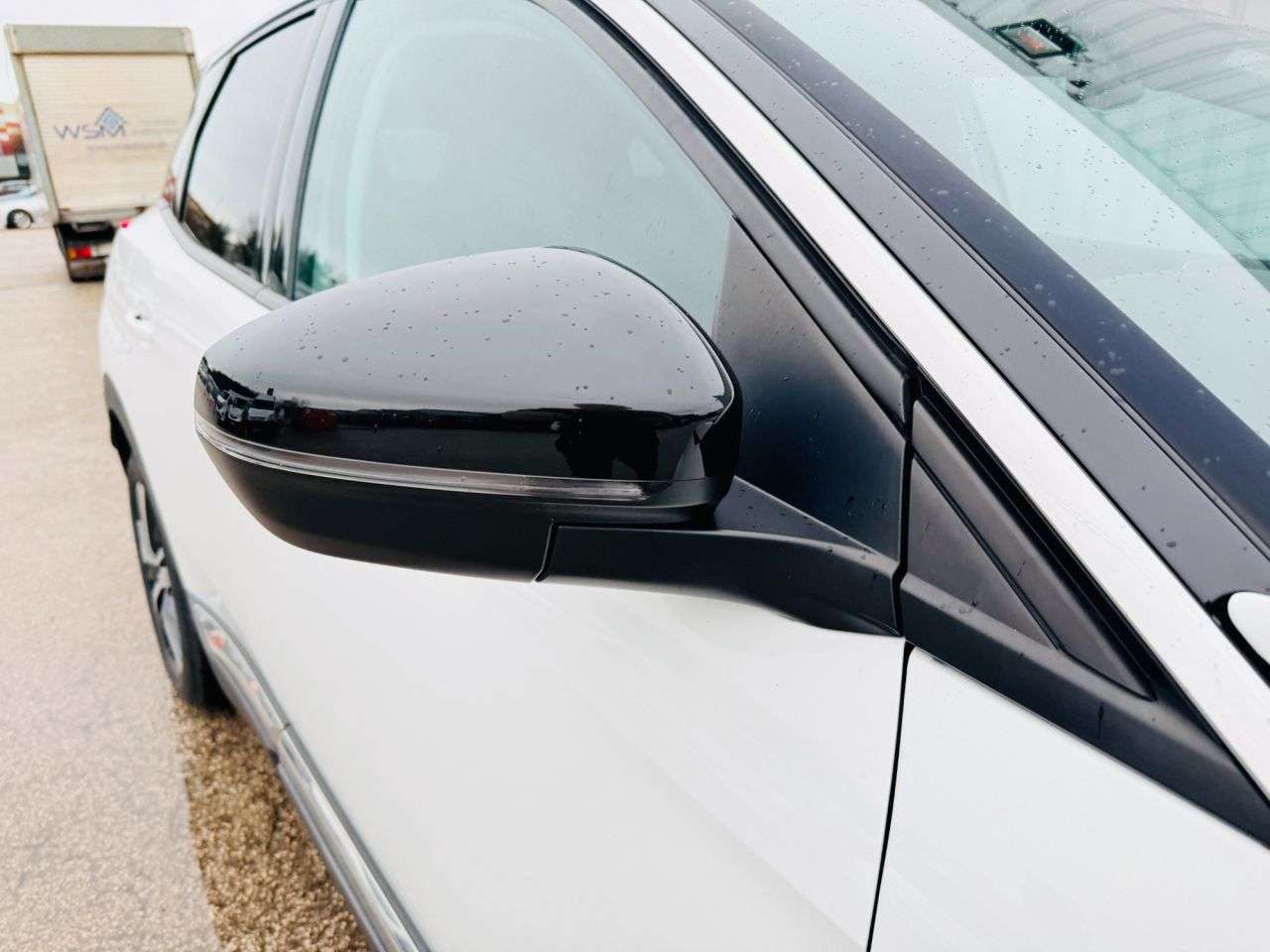 2019 PEUGEOT 3008 2019 PEUGEOT 3008