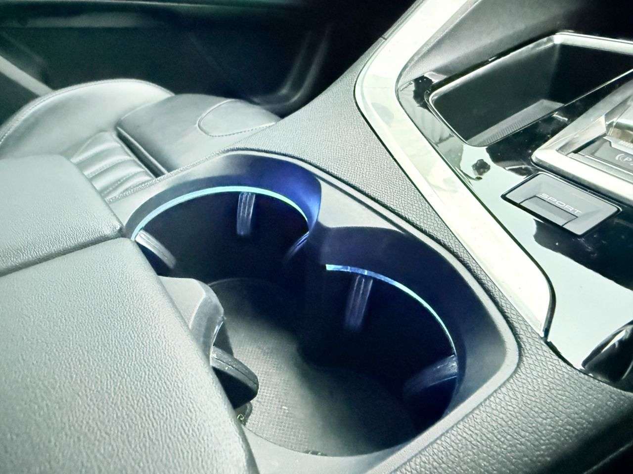 2019 PEUGEOT 3008 2019 PEUGEOT 3008