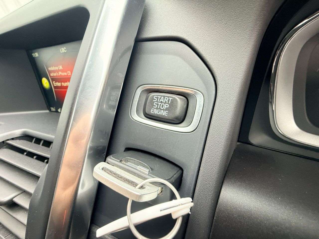 2016 VOLVO XC60 2016 VOLVO XC60