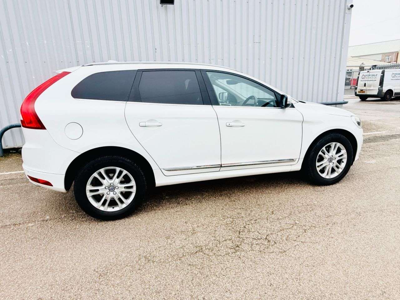 2016 VOLVO XC60 2016 VOLVO XC60