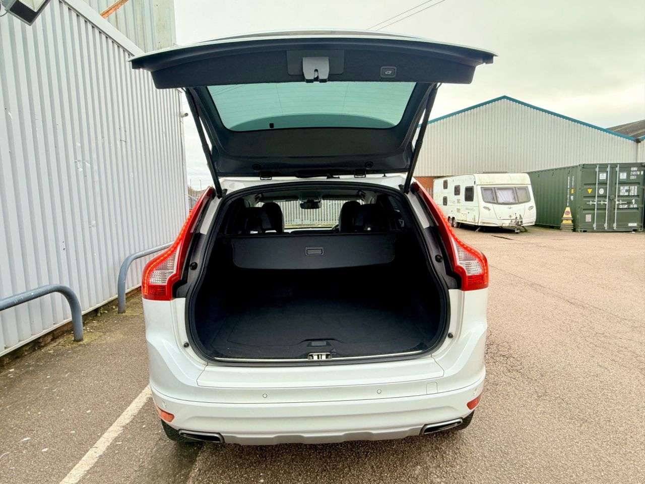 2016 VOLVO XC60 2016 VOLVO XC60