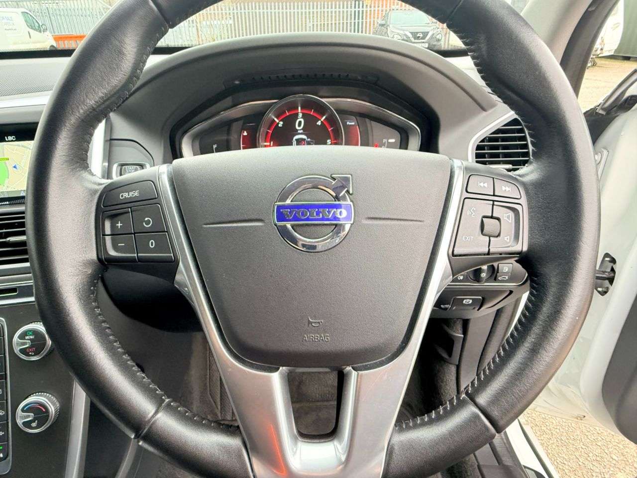 2016 VOLVO XC60 2016 VOLVO XC60