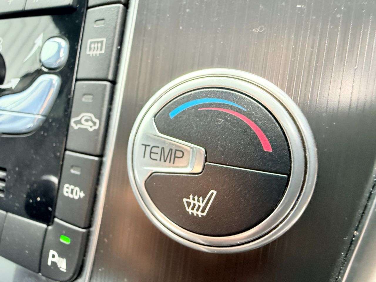 2016 VOLVO XC60 2016 VOLVO XC60