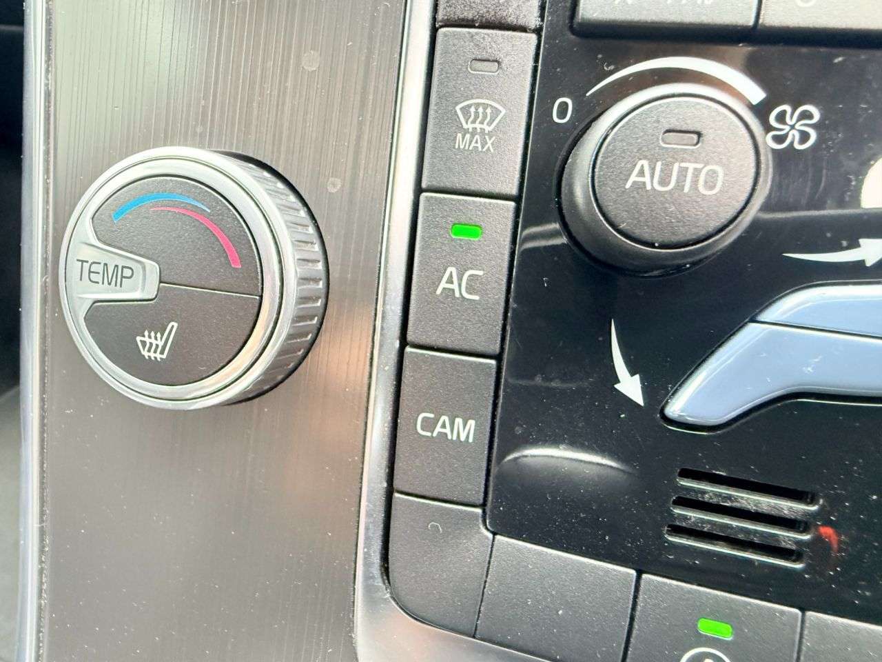 2016 VOLVO XC60 2016 VOLVO XC60