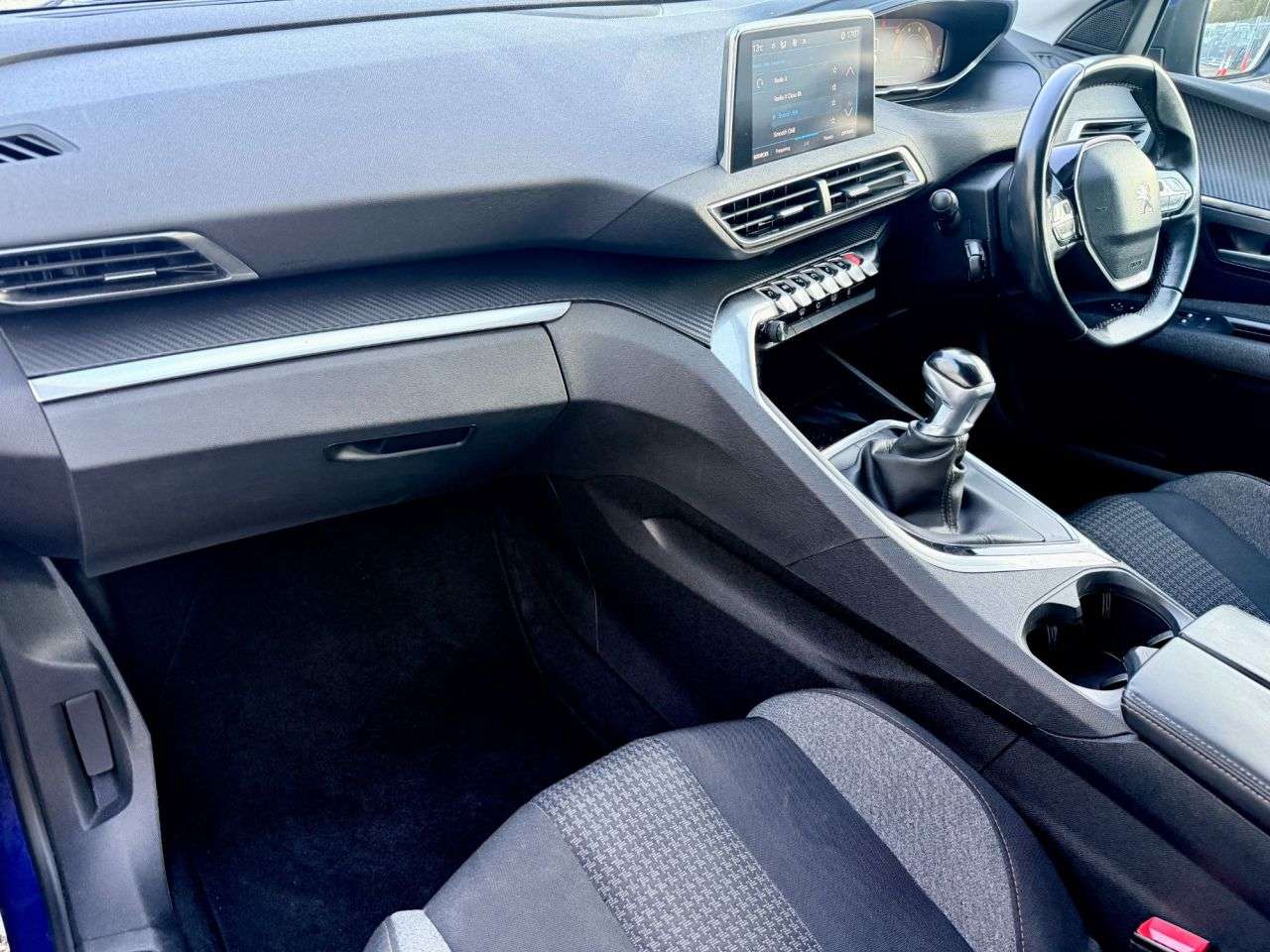 2018 PEUGEOT 3008 2018 PEUGEOT 3008