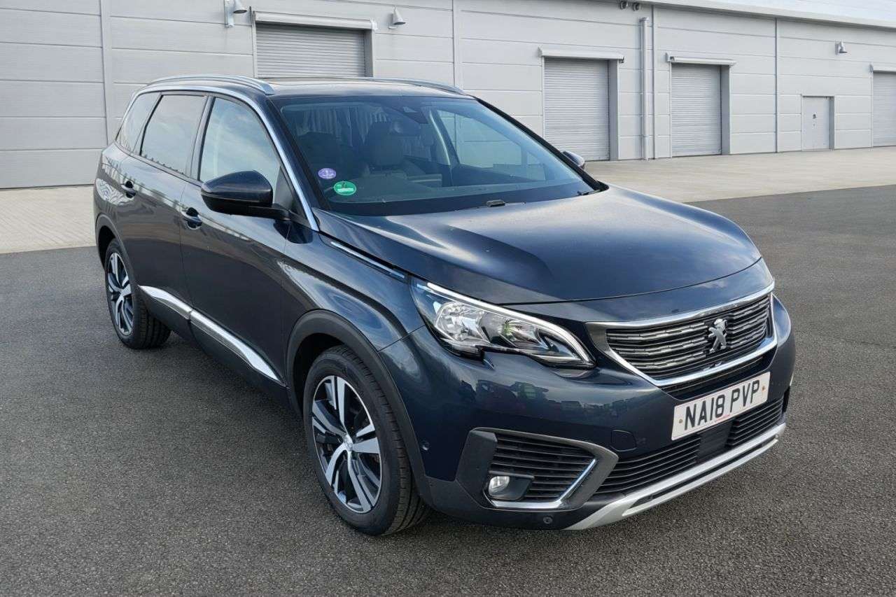 A 2018 PEUGEOT 5008 1.2 PureTech Allure SUV 5dr Petrol Manual Euro 6 (s/s) (130 ps) 1 OWNER - F A 2018 PEUGEOT 5008 1.2 PureTech Allure SUV 5dr Petrol Manual Euro 6 (s/s) (130 ps) 1 OWNER - F