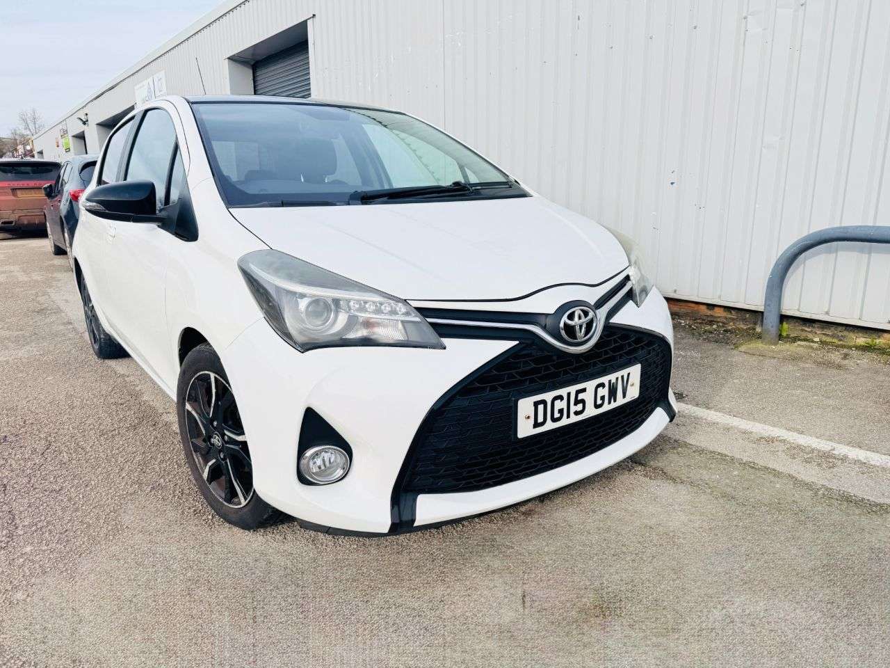 2015 TOYOTA YARIS 2015 TOYOTA YARIS