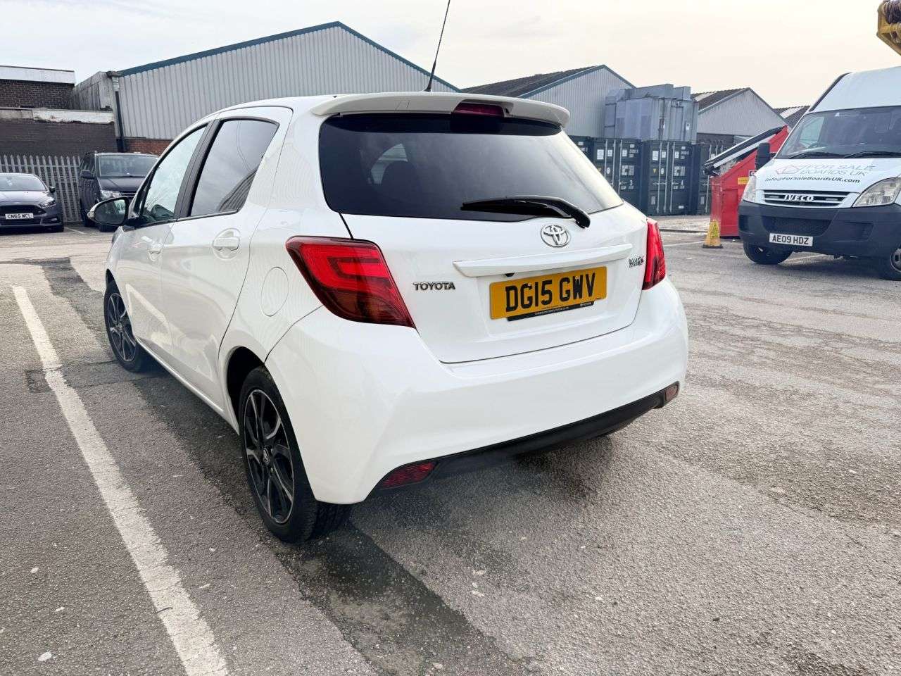 2015 TOYOTA YARIS 2015 TOYOTA YARIS