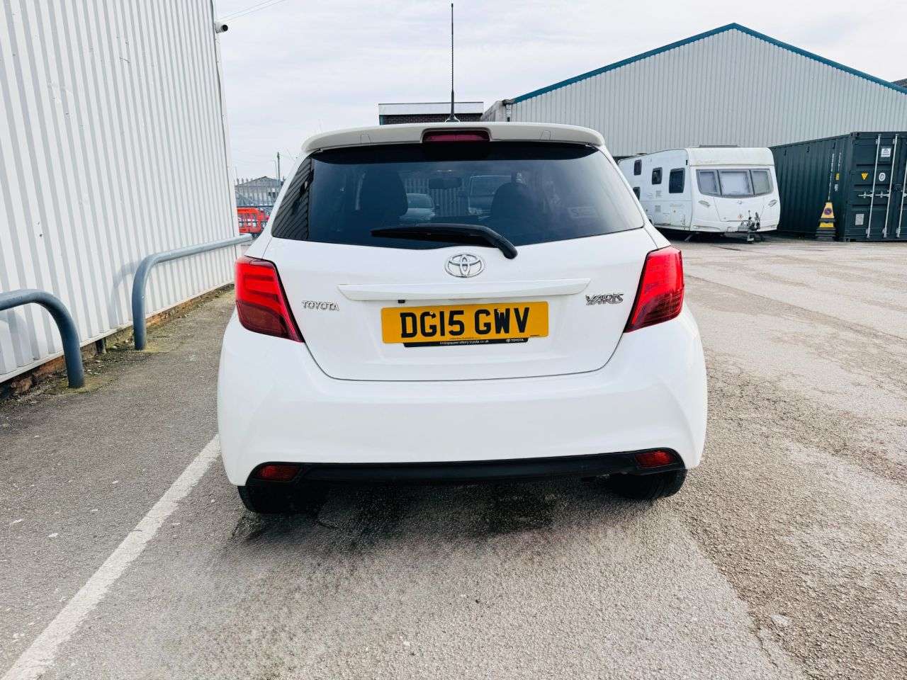 2015 TOYOTA YARIS 2015 TOYOTA YARIS