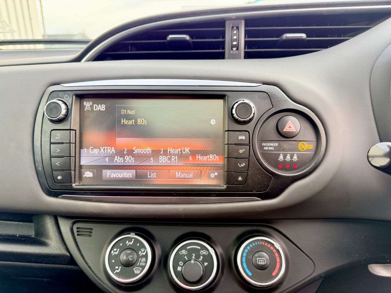 2015 TOYOTA YARIS 2015 TOYOTA YARIS