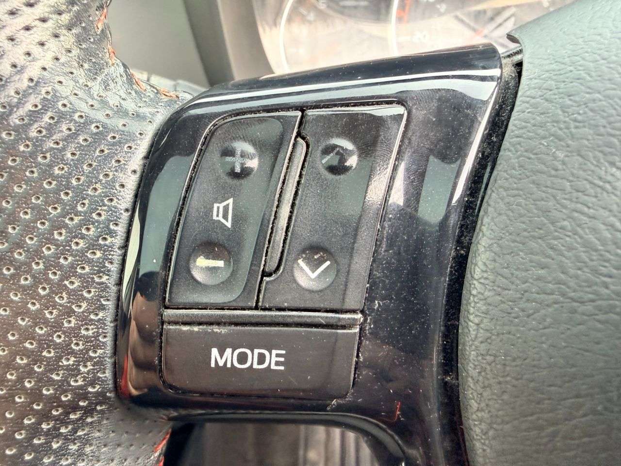 2015 TOYOTA YARIS 2015 TOYOTA YARIS