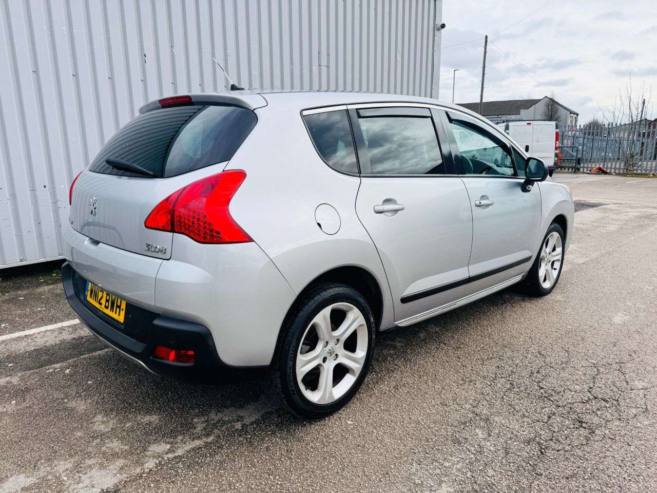 2012 PEUGEOT 3008 2012 PEUGEOT 3008