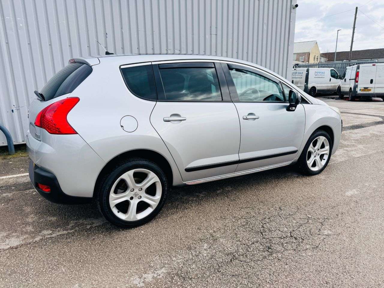 2012 PEUGEOT 3008 2012 PEUGEOT 3008