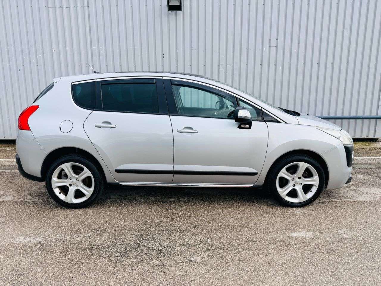 2012 PEUGEOT 3008 2012 PEUGEOT 3008