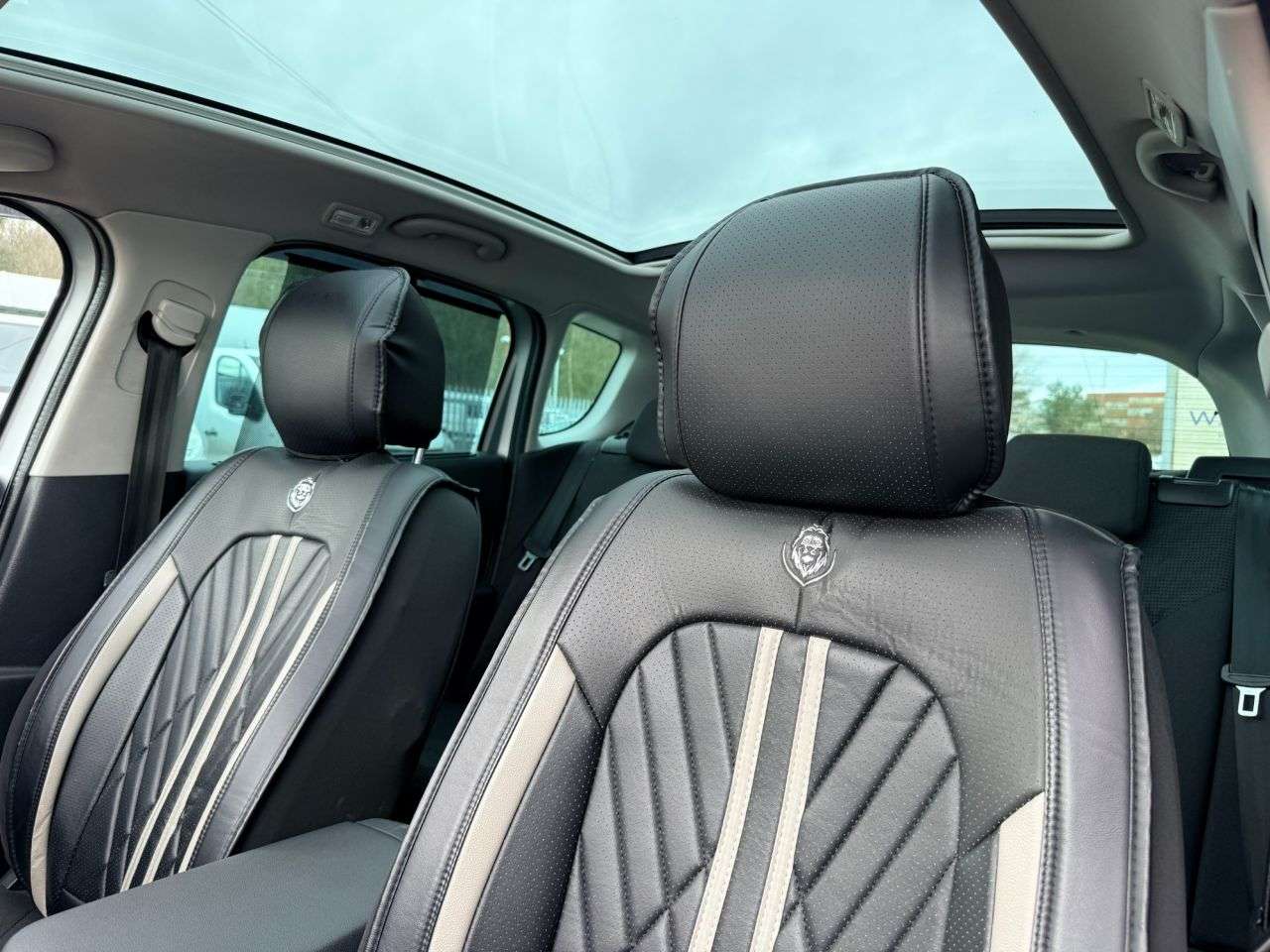 2012 PEUGEOT 3008 2012 PEUGEOT 3008