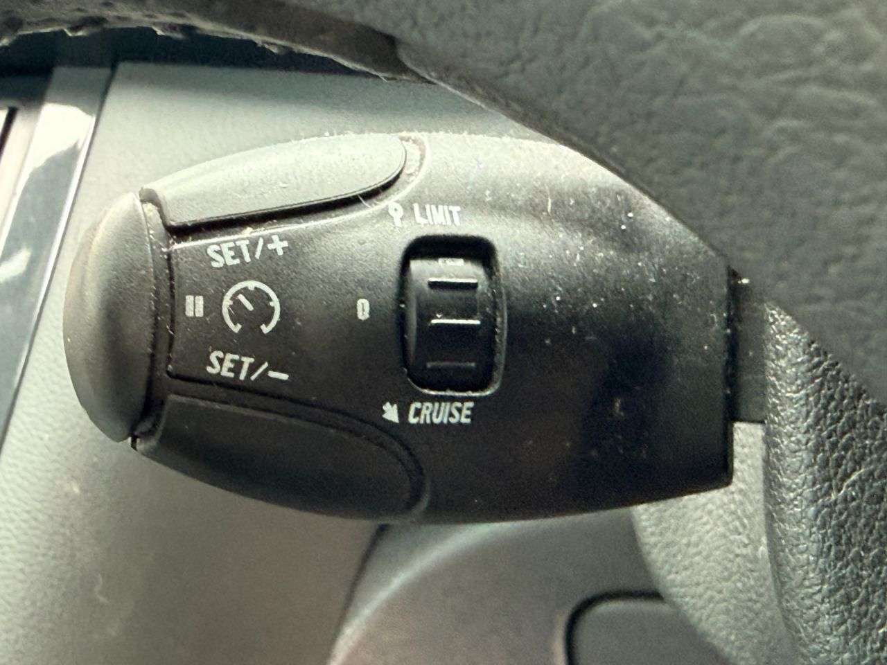 2012 PEUGEOT 3008 2012 PEUGEOT 3008