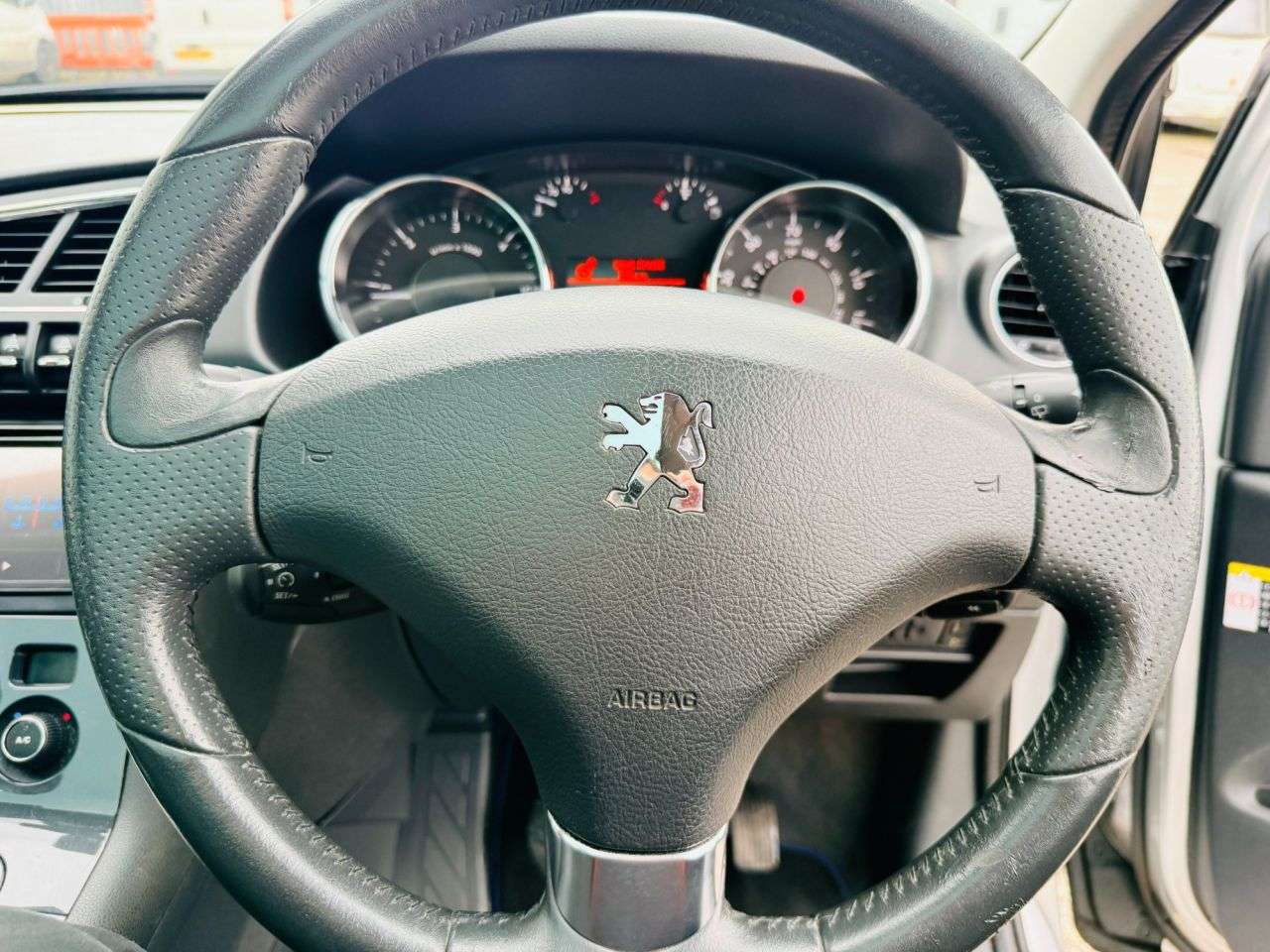 2012 PEUGEOT 3008 2012 PEUGEOT 3008