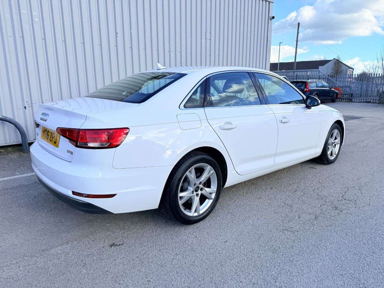 A 2016 AUDI A4 1.4 TFSI Sport Saloon 4dr Petrol Manual Euro 6 (s/s) (150 ps) 6 SERVICE STA A 2016 AUDI A4 1.4 TFSI Sport Saloon 4dr Petrol Manual Euro 6 (s/s) (150 ps) 6 SERVICE STA