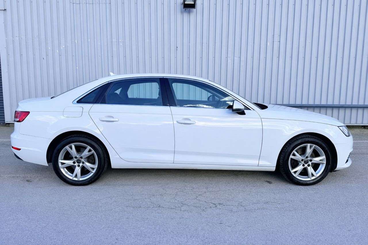 A 2016 AUDI A4 1.4 TFSI Sport Saloon 4dr Petrol Manual Euro 6 (s/s) (150 ps) 6 SERVICE STA A 2016 AUDI A4 1.4 TFSI Sport Saloon 4dr Petrol Manual Euro 6 (s/s) (150 ps) 6 SERVICE STA