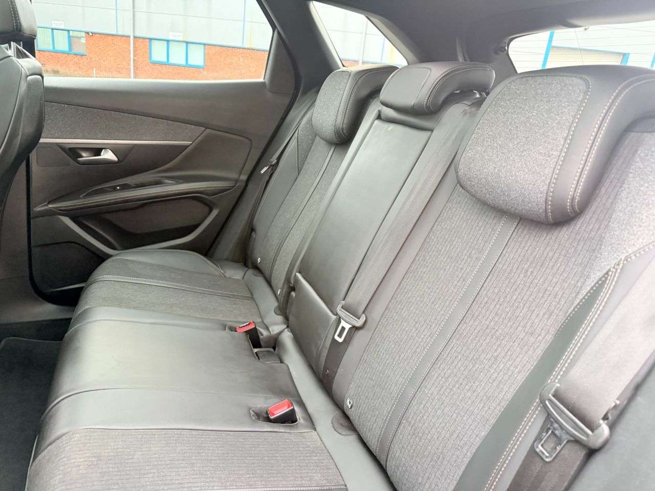 2018 PEUGEOT 3008 2018 PEUGEOT 3008