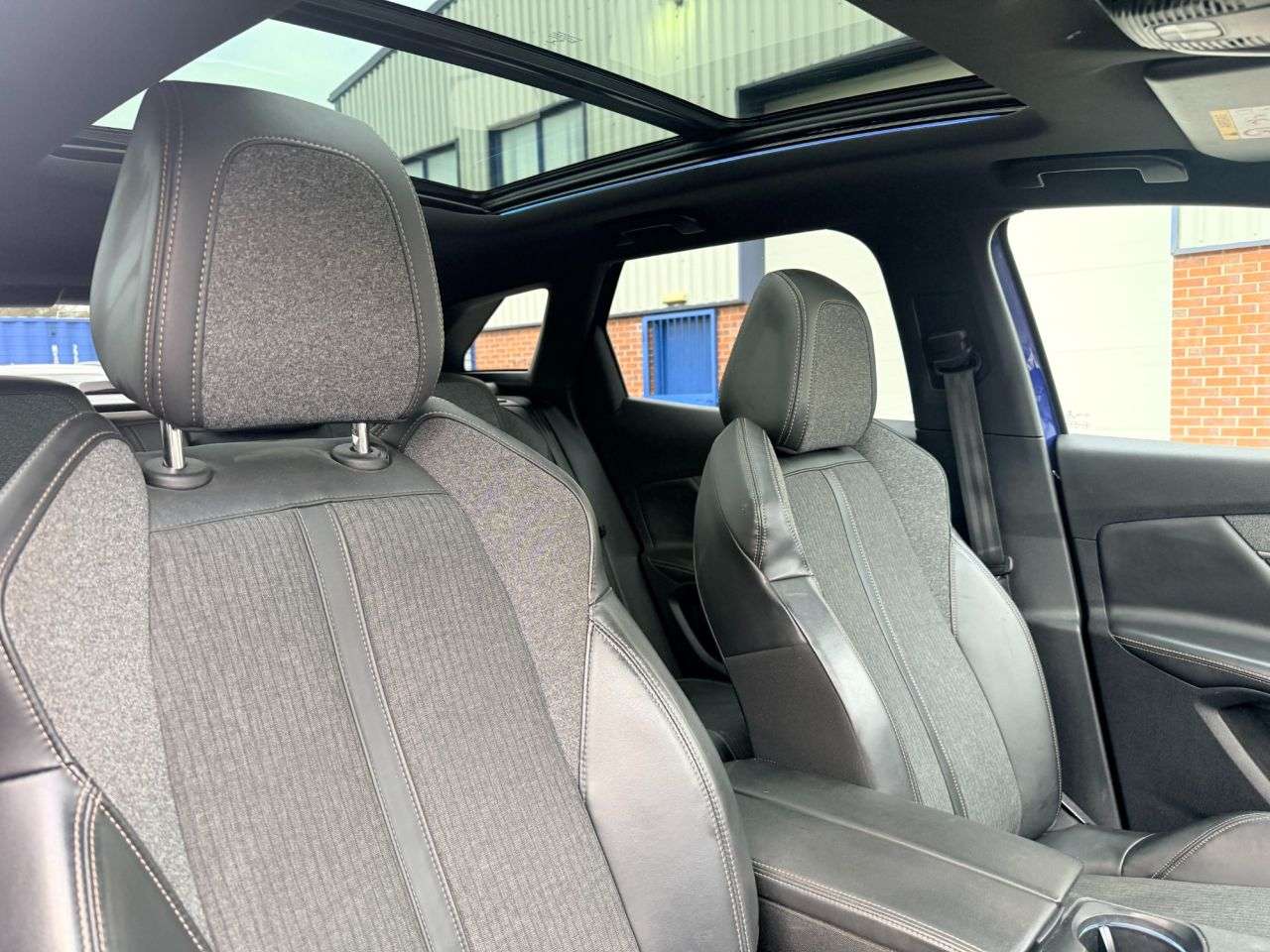 2018 PEUGEOT 3008 2018 PEUGEOT 3008