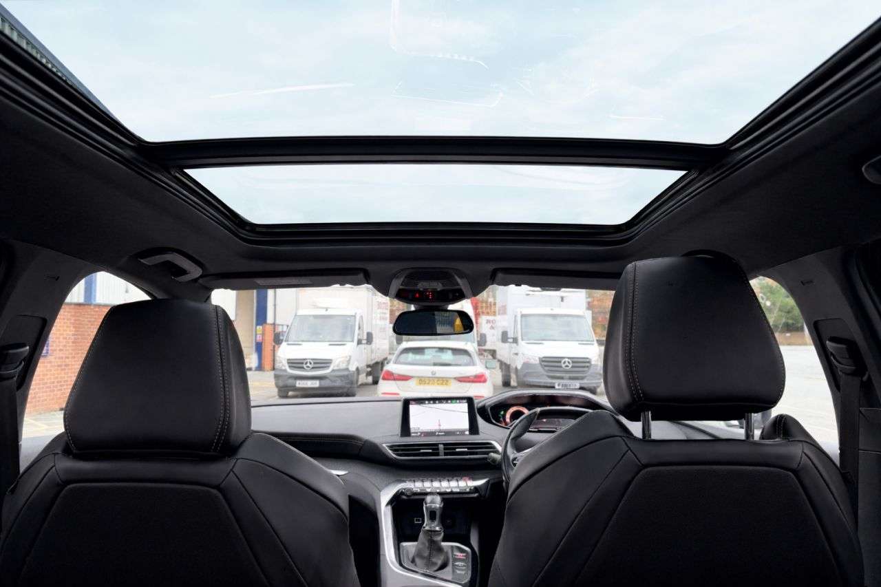 A 2018 PEUGEOT 3008 1.2 PureTech GT Line SUV 5dr Petrol Manual Euro 6 (s/s) (130 ps) HEATED SEA A 2018 PEUGEOT 3008 1.2 PureTech GT Line SUV 5dr Petrol Manual Euro 6 (s/s) (130 ps) HEATED SEA