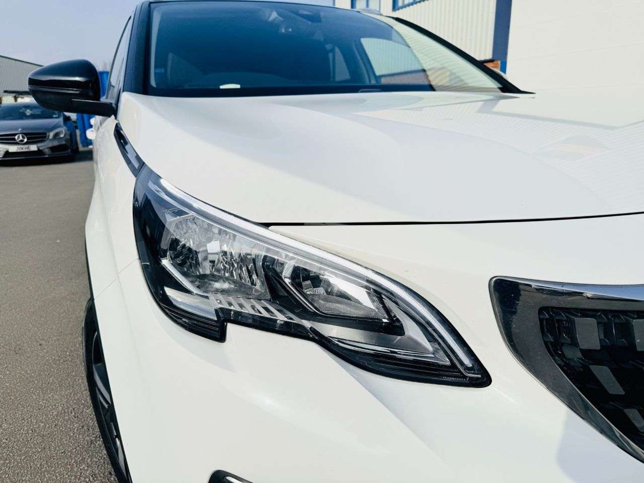 2019 PEUGEOT 3008 2019 PEUGEOT 3008