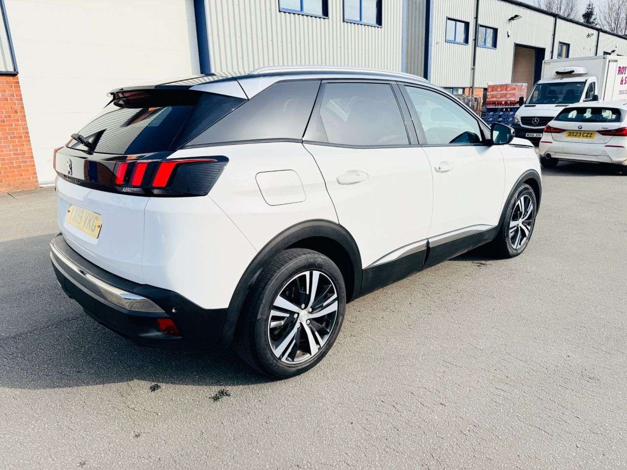 A 2019 PEUGEOT 3008 1.5 BlueHDi Allure SUV 5dr Diesel Manual Euro 6 (s/s) (130 ps) 12 MONTH MOT A 2019 PEUGEOT 3008 1.5 BlueHDi Allure SUV 5dr Diesel Manual Euro 6 (s/s) (130 ps) 12 MONTH MOT