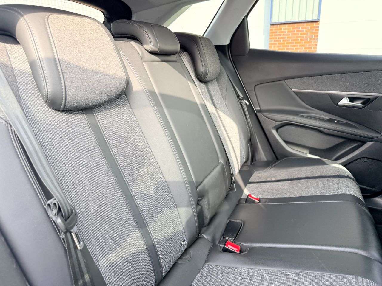 2019 PEUGEOT 3008 2019 PEUGEOT 3008