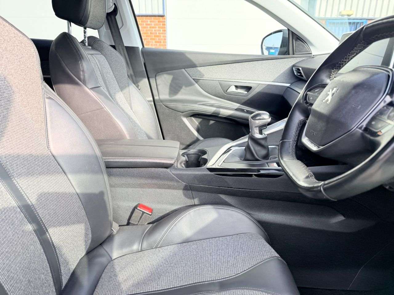 2019 PEUGEOT 3008 2019 PEUGEOT 3008