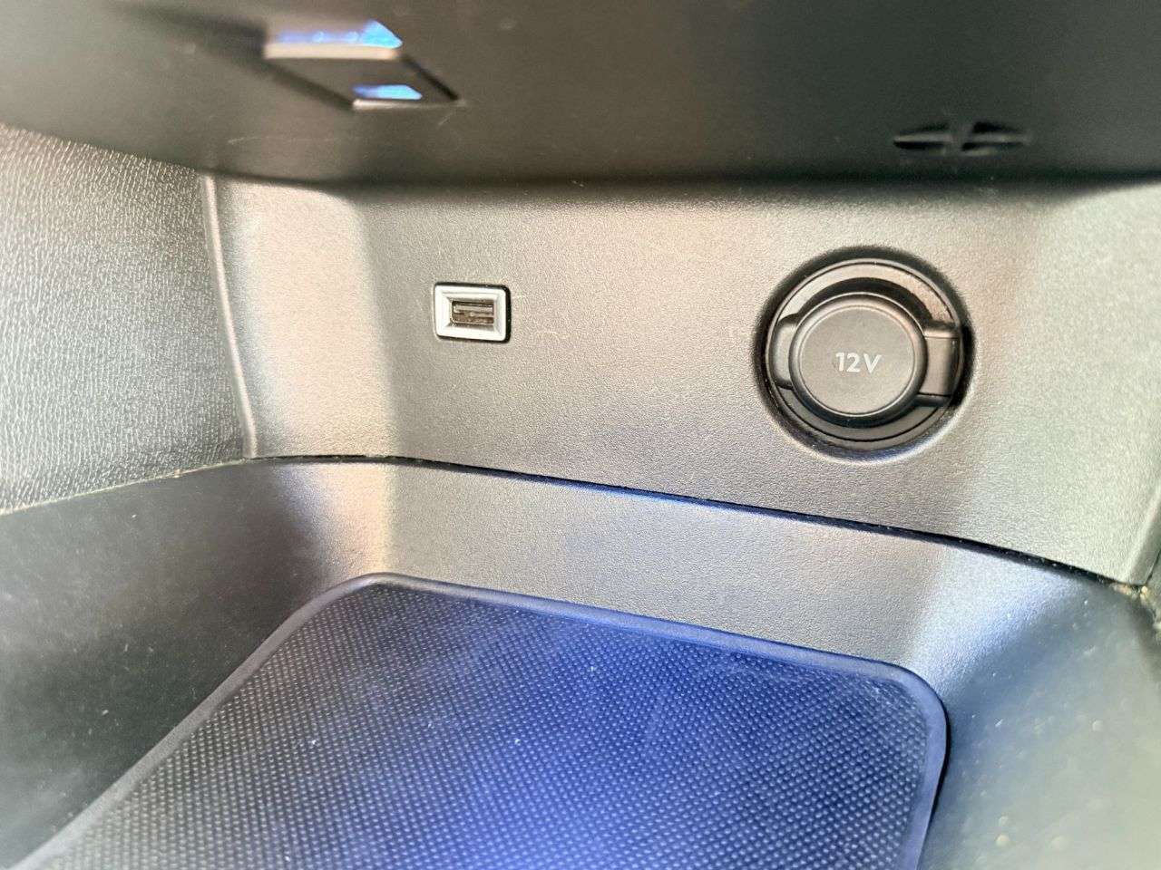 2019 PEUGEOT 3008 2019 PEUGEOT 3008