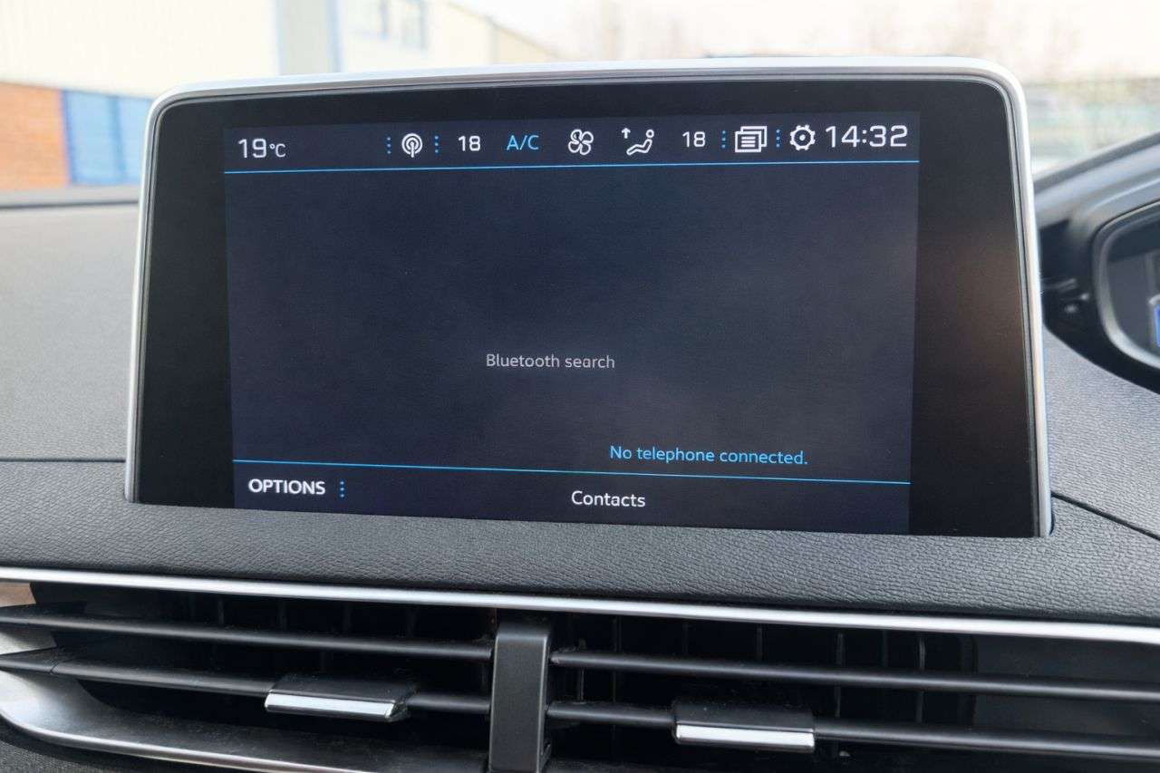 2019 PEUGEOT 3008 2019 PEUGEOT 3008