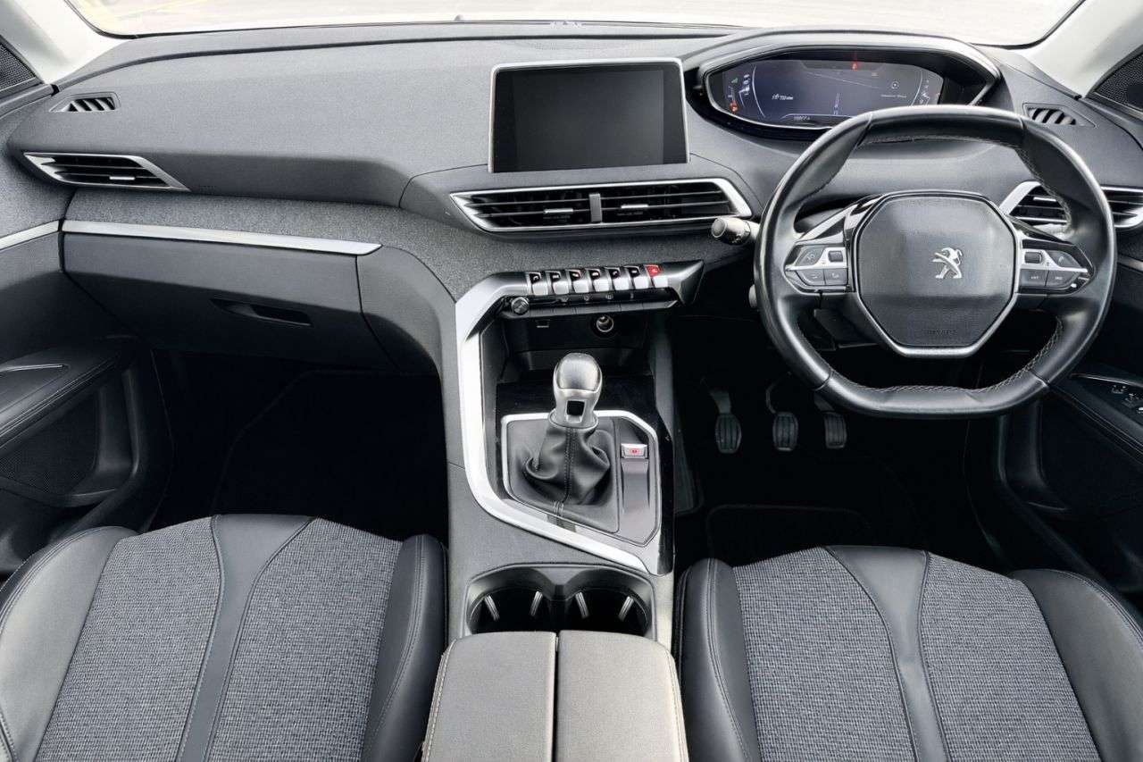 2019 PEUGEOT 3008 2019 PEUGEOT 3008