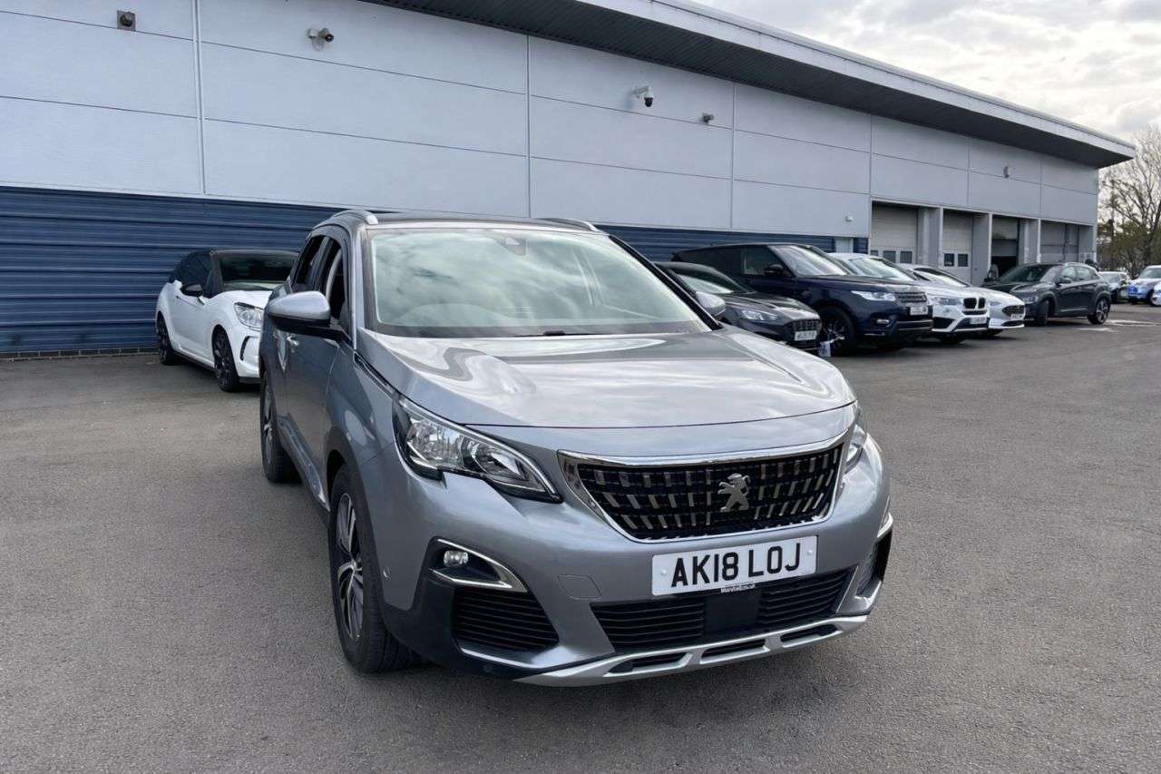 A 2018 PEUGEOT 3008 1.6 BlueHDi Allure SUV 5dr Diesel Manual Euro 6 (s/s) (120 ps) FULL SERVICE A 2018 PEUGEOT 3008 1.6 BlueHDi Allure SUV 5dr Diesel Manual Euro 6 (s/s) (120 ps) FULL SERVICE