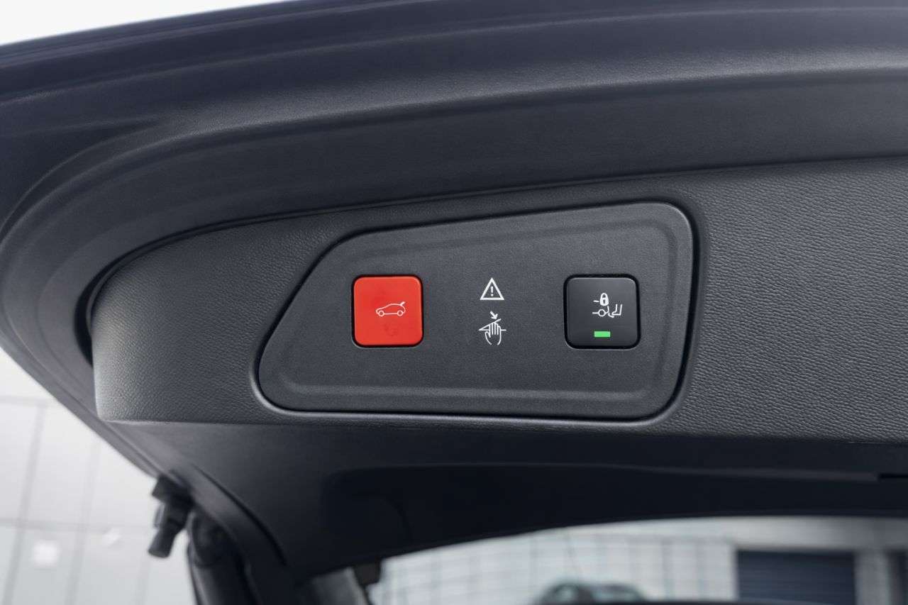 2019 PEUGEOT 3008 2019 PEUGEOT 3008