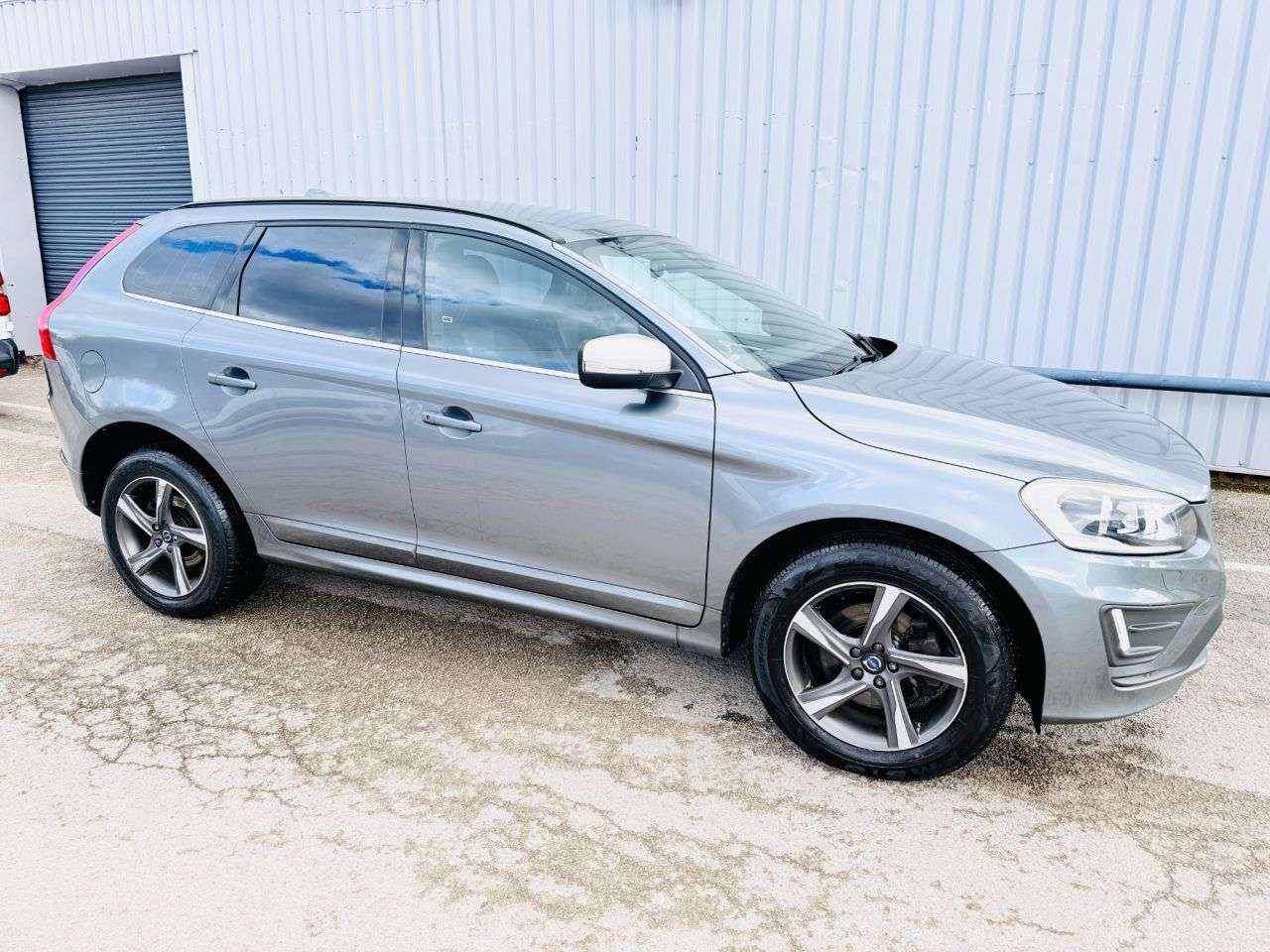 2016 VOLVO XC60 2016 VOLVO XC60