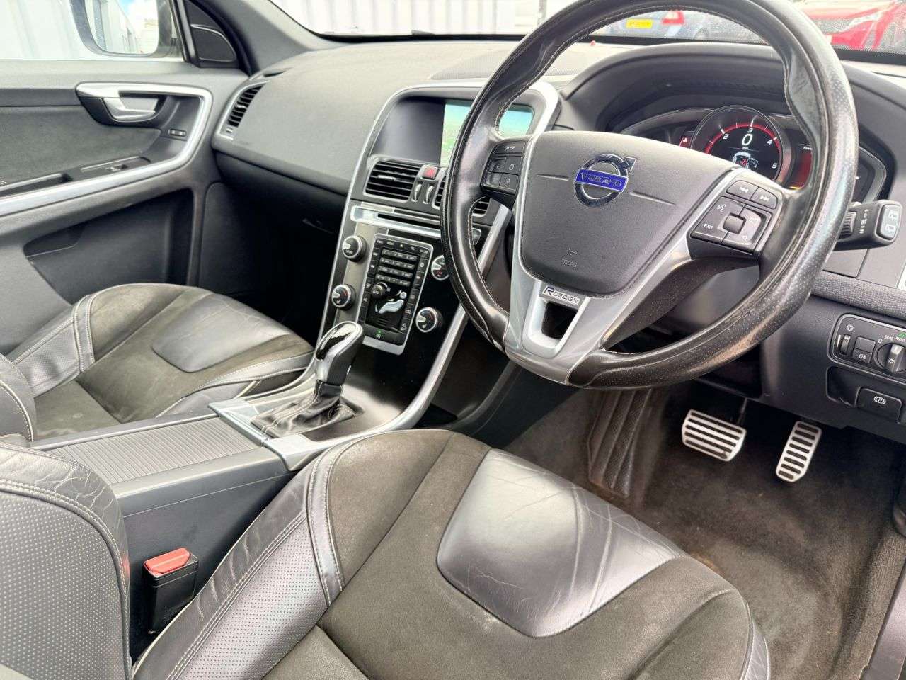 2016 VOLVO XC60 2016 VOLVO XC60