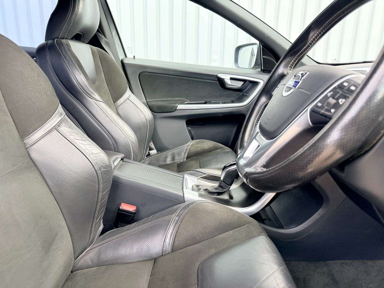 2016 VOLVO XC60 2016 VOLVO XC60