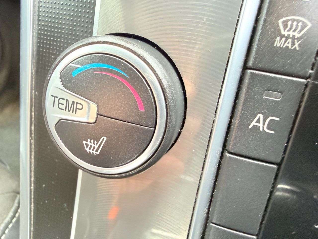 2016 VOLVO XC60 2016 VOLVO XC60